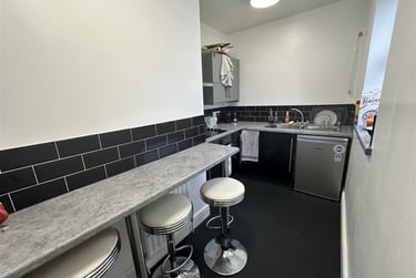 8 bed house, Dickenson Road, Victoria Park, Manchester, M145HS - Image 5